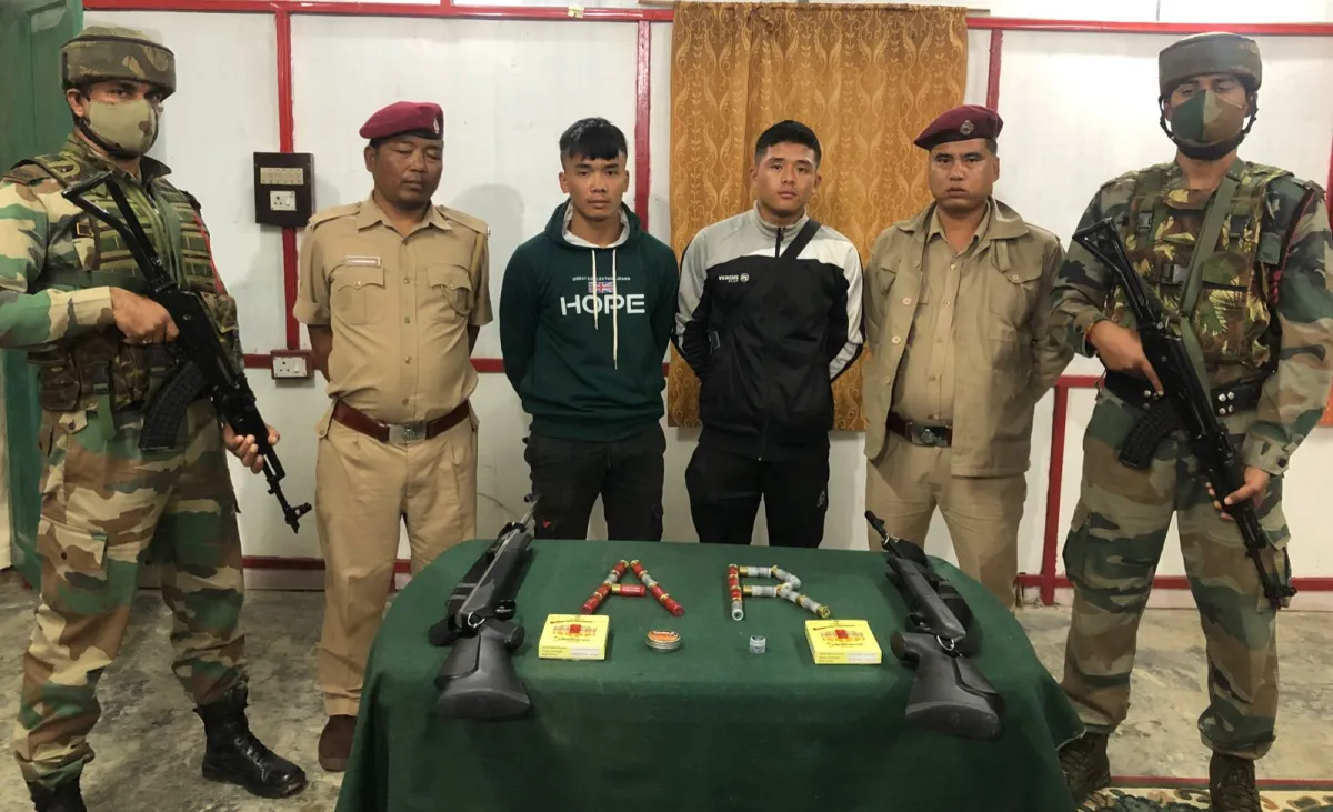 Mizoram: Two apprehended with arms and ammo at the Indo-Myanmar border